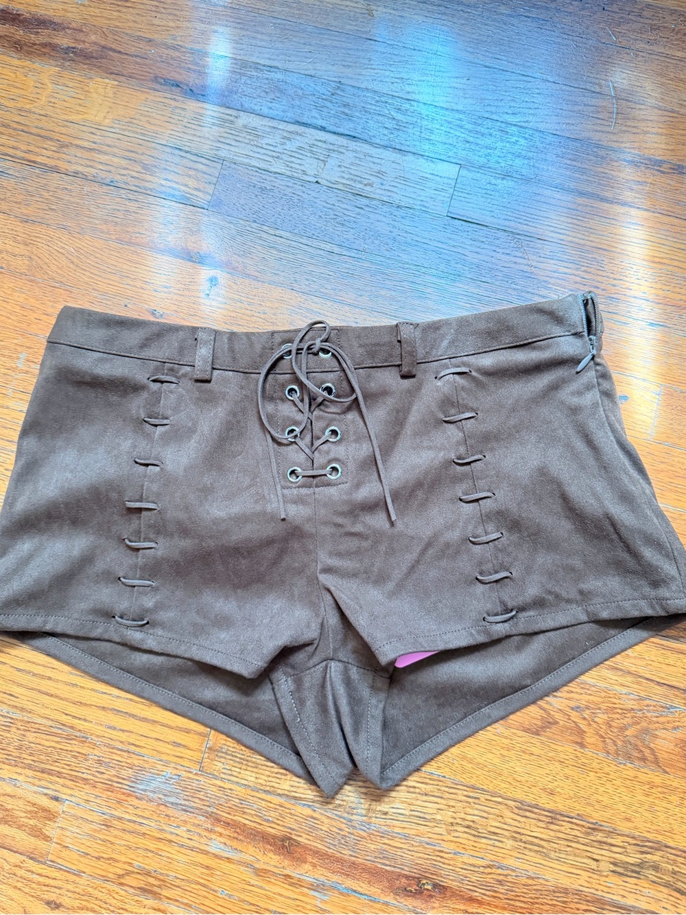 NWT Edikted Sloane Brown Faux Suede Micro Shorts XS